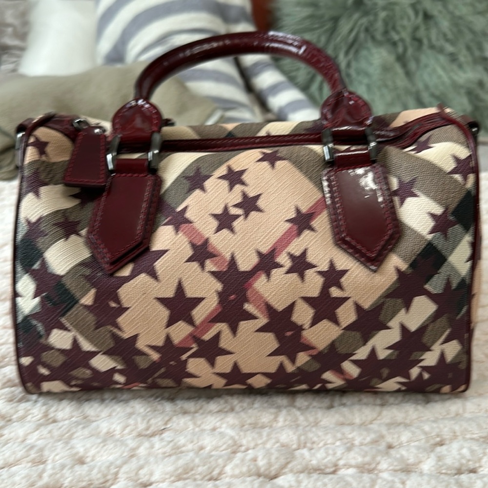 Burberry Boston bag